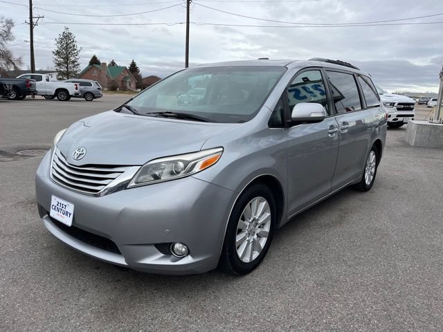 Used 2017 Toyota Sienna Limited FWD image 5