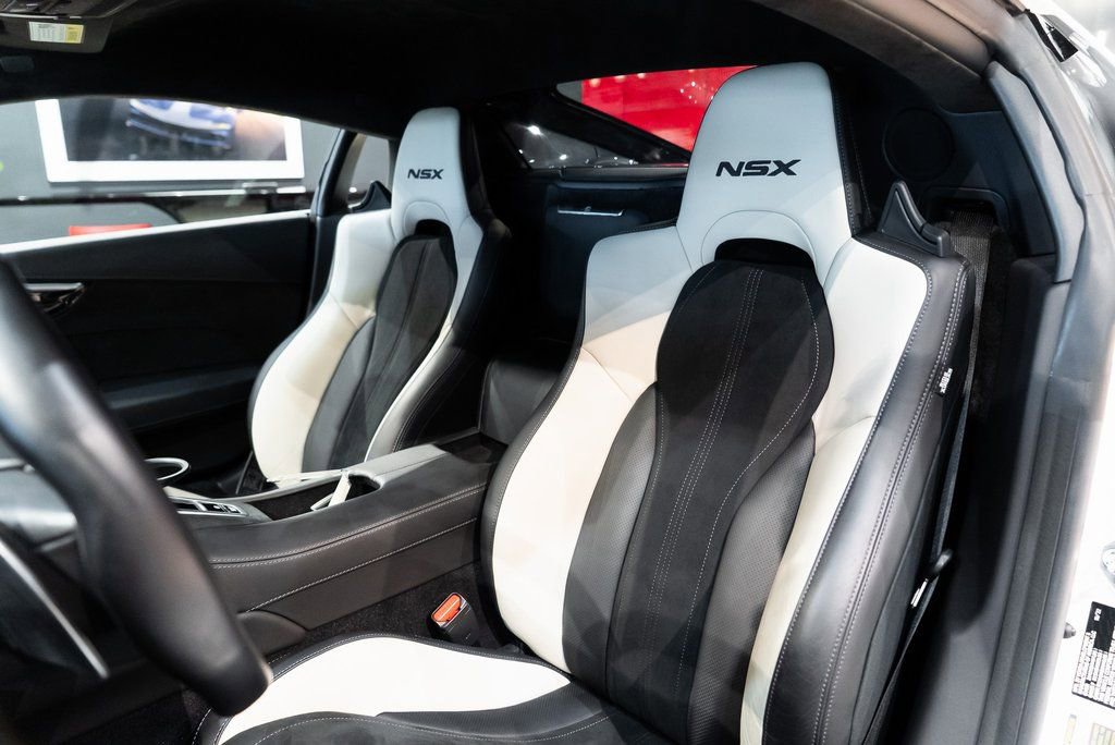 Used 2022 Acura NSX Type S image 4