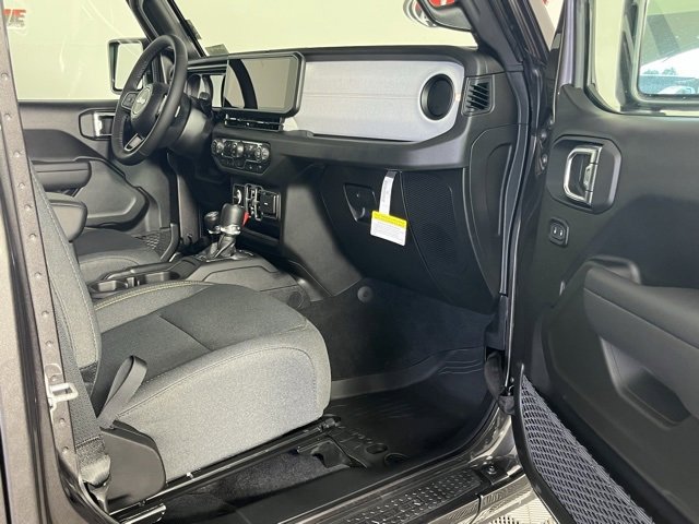 New 2025 Jeep Wrangler Sport S image 28