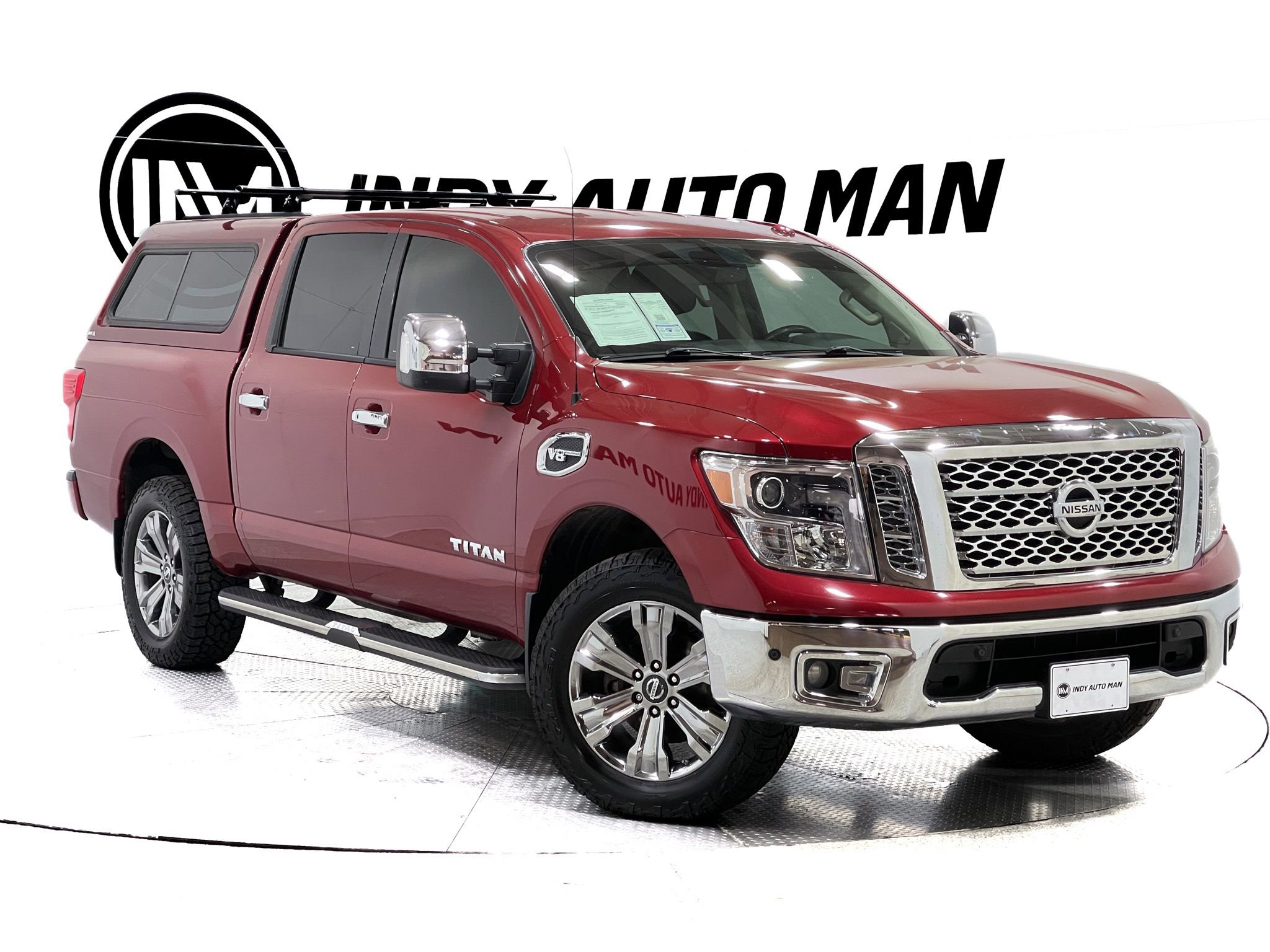 Used 2017 Nissan Titan SL w/ Chrome Package image 2