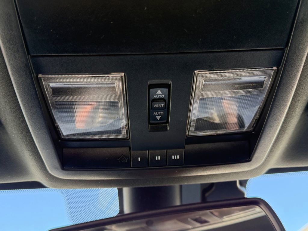 Used 2019 Dodge Challenger R/T Scat Pack w/ Dynamics Package image 18