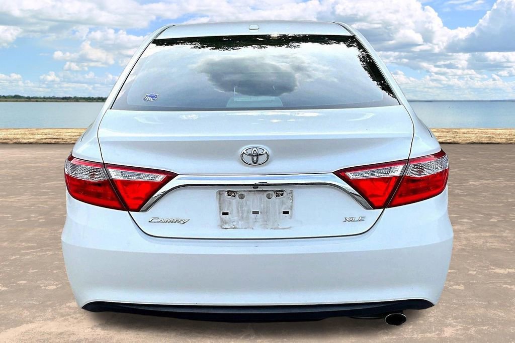Used 2017 Toyota Camry XLE FWD image 8