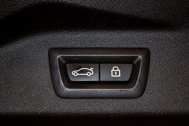 Used 2019 BMW X7 xDrive50i w/ Executive Package image 17