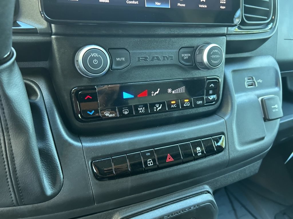 New 2026 RAM ProMaster 2500 w/ Premium Convenience Group FWD image 43