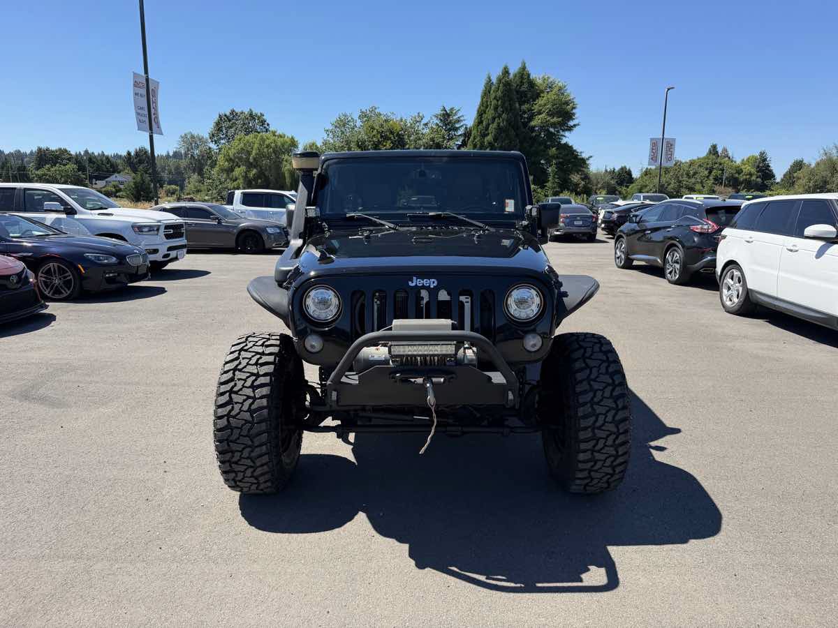 Used 2017 Jeep Wrangler Unlimited Rubicon w/ Cold Weather Group AWD/4WD image 3