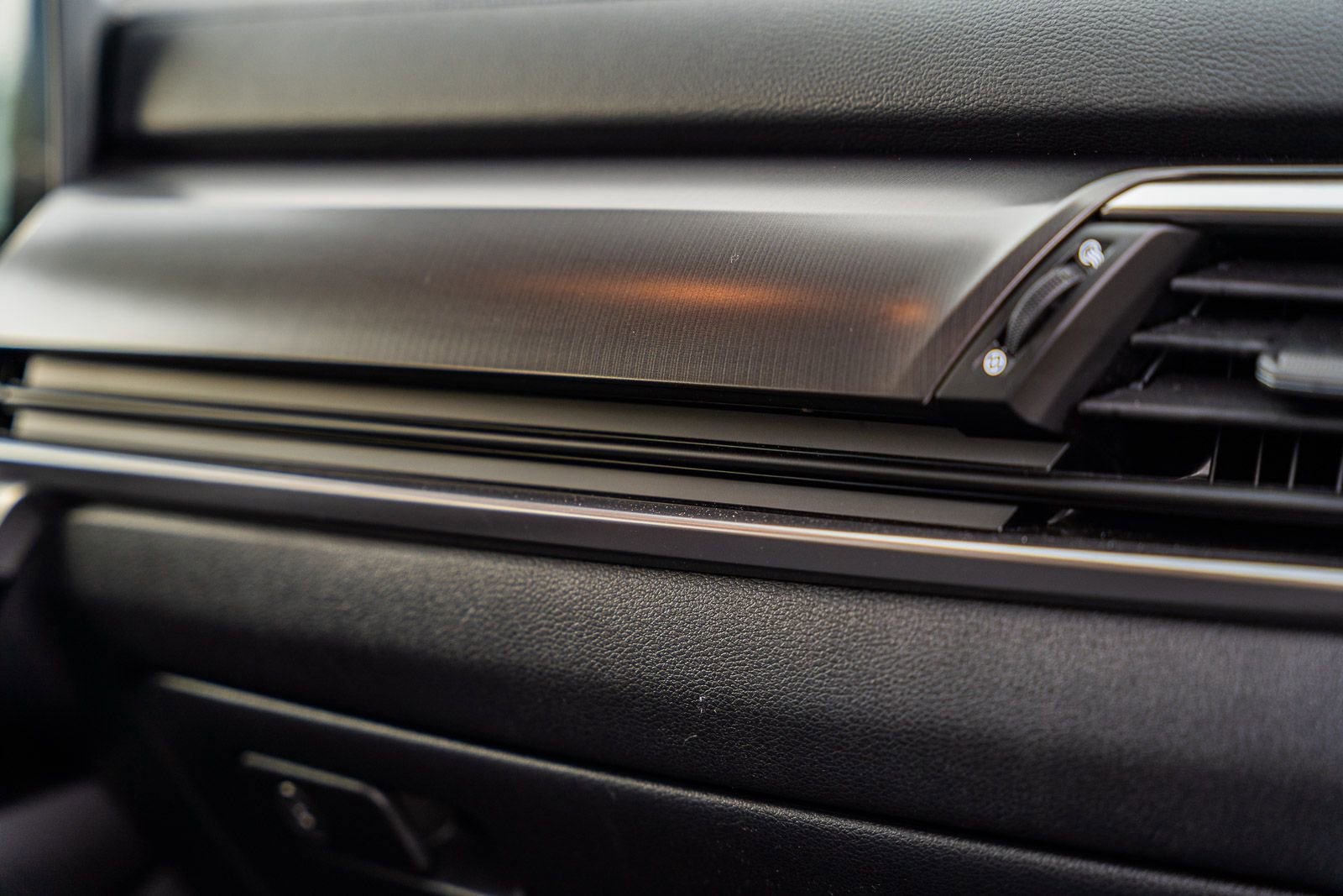 Used 2025 Kia Telluride LX image 13