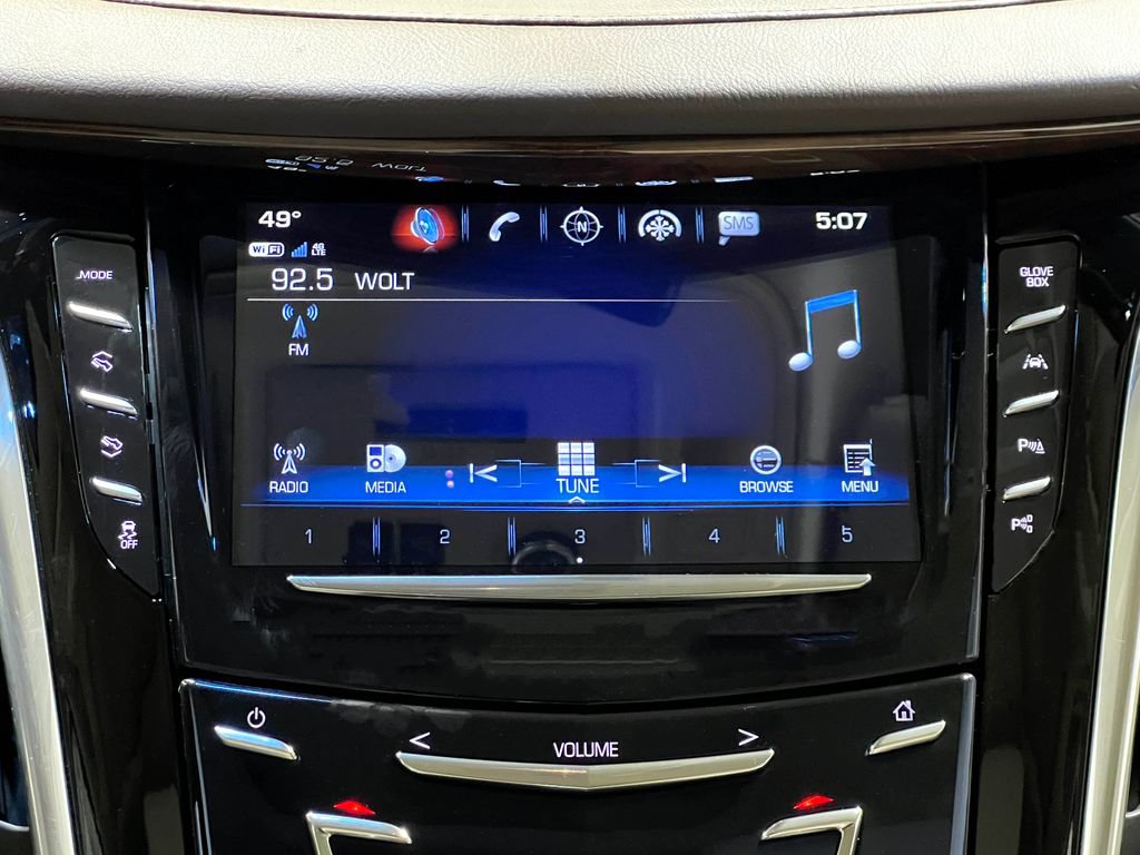 Used 2017 Cadillac Escalade Luxury AWD/4WD image 28