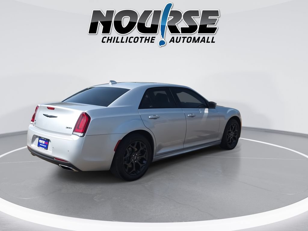 Used 2023 Chrysler 300 Touring L w/ Popular Equipment Group AWD/4WD image 8