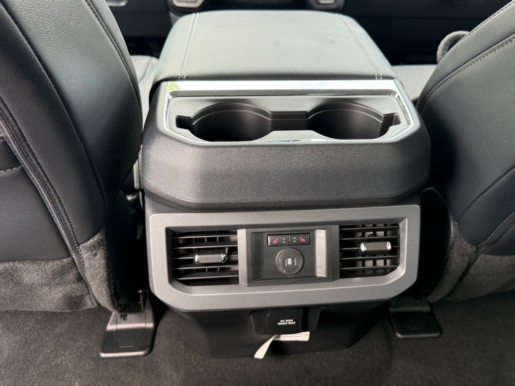 New 2025 Ford F350 Lariat w/ Lariat Ultimate Package image 14