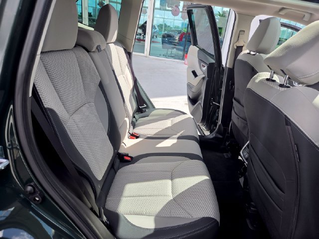 Used 2023 Subaru Forester Premium AWD/4WD image 24