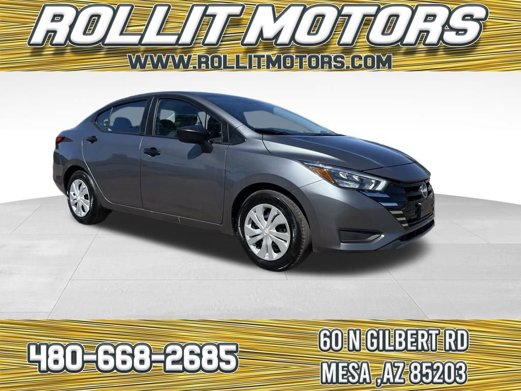 Used 2025 Nissan Versa S image 1