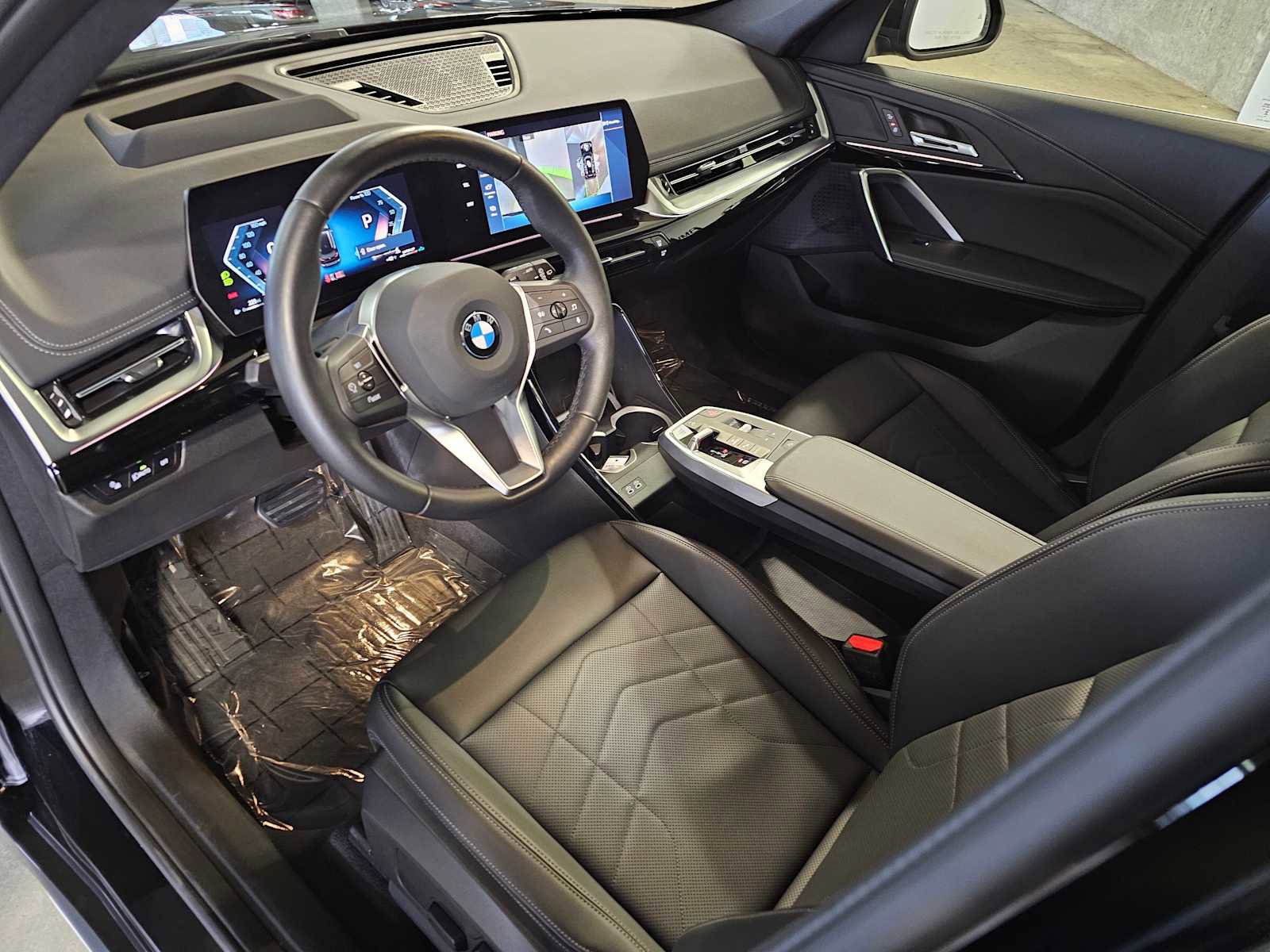 Used 2025 BMW X1 xDrive28i w/ Technology Package AWD/4WD image 2