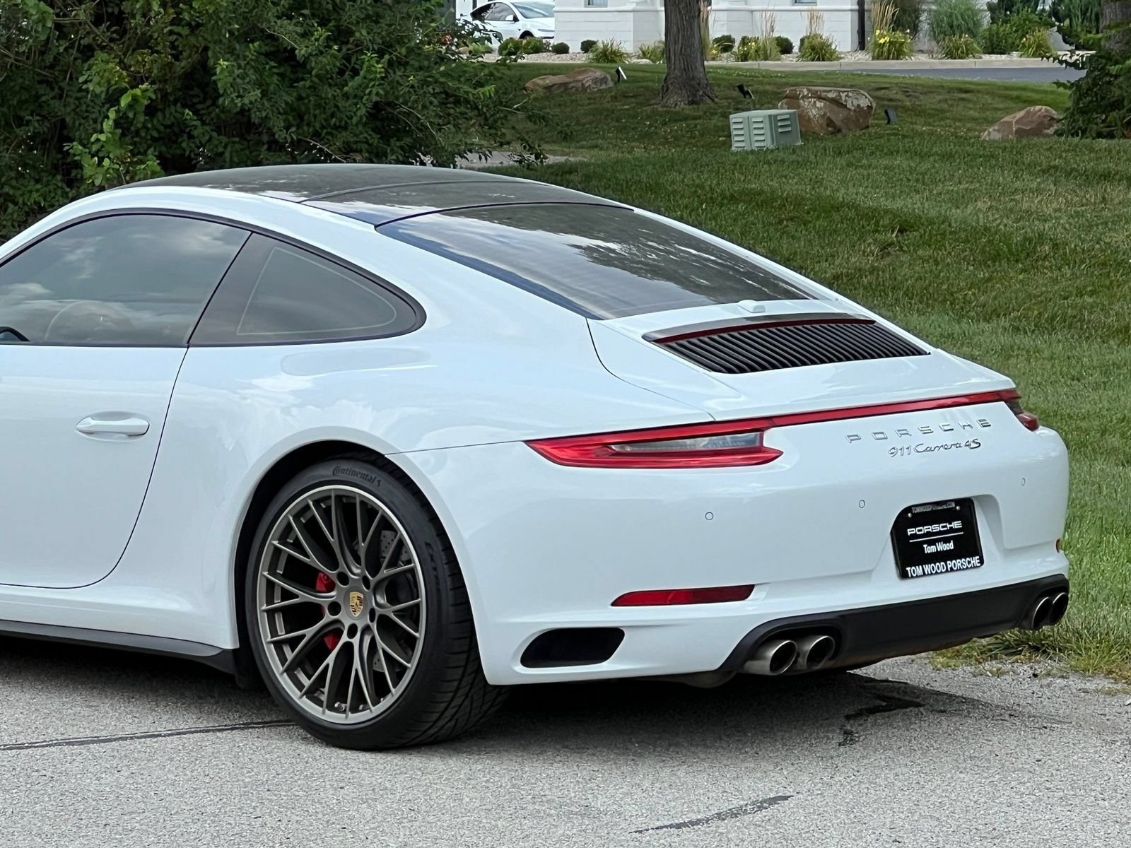 Used 2017 Porsche 911 Carrera 4S AWD/4WD image 9