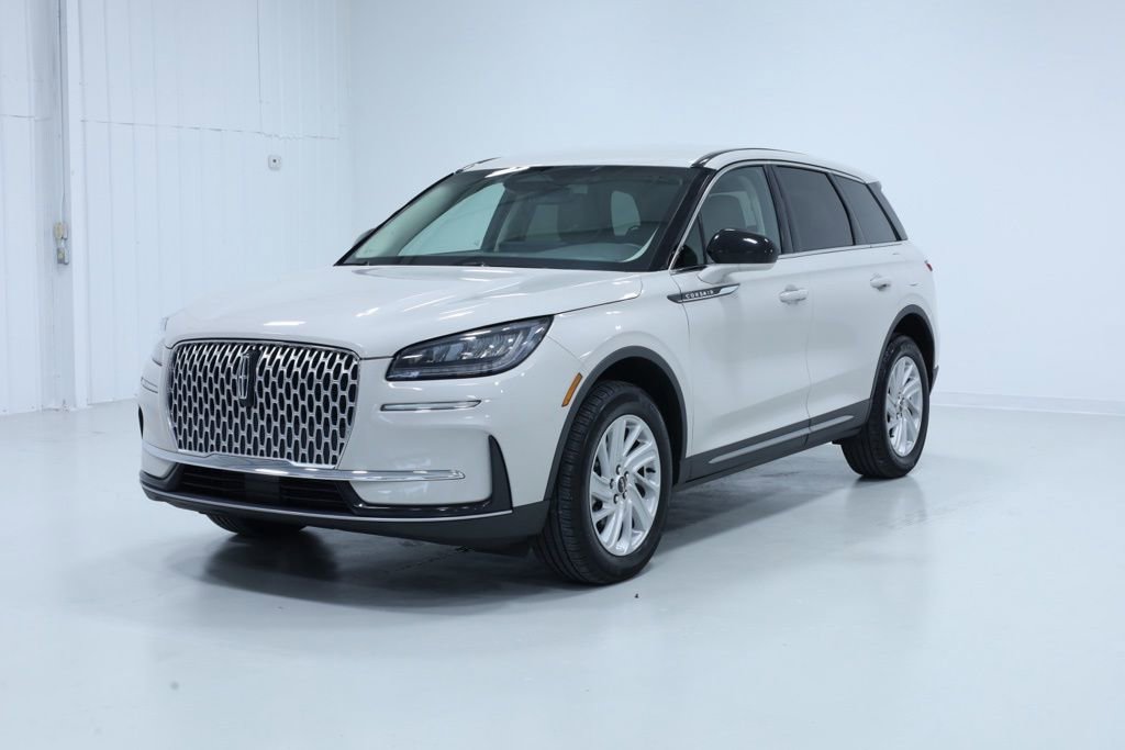 Used 2023 Lincoln Corsair AWD w/ Rear Removable Package Tray