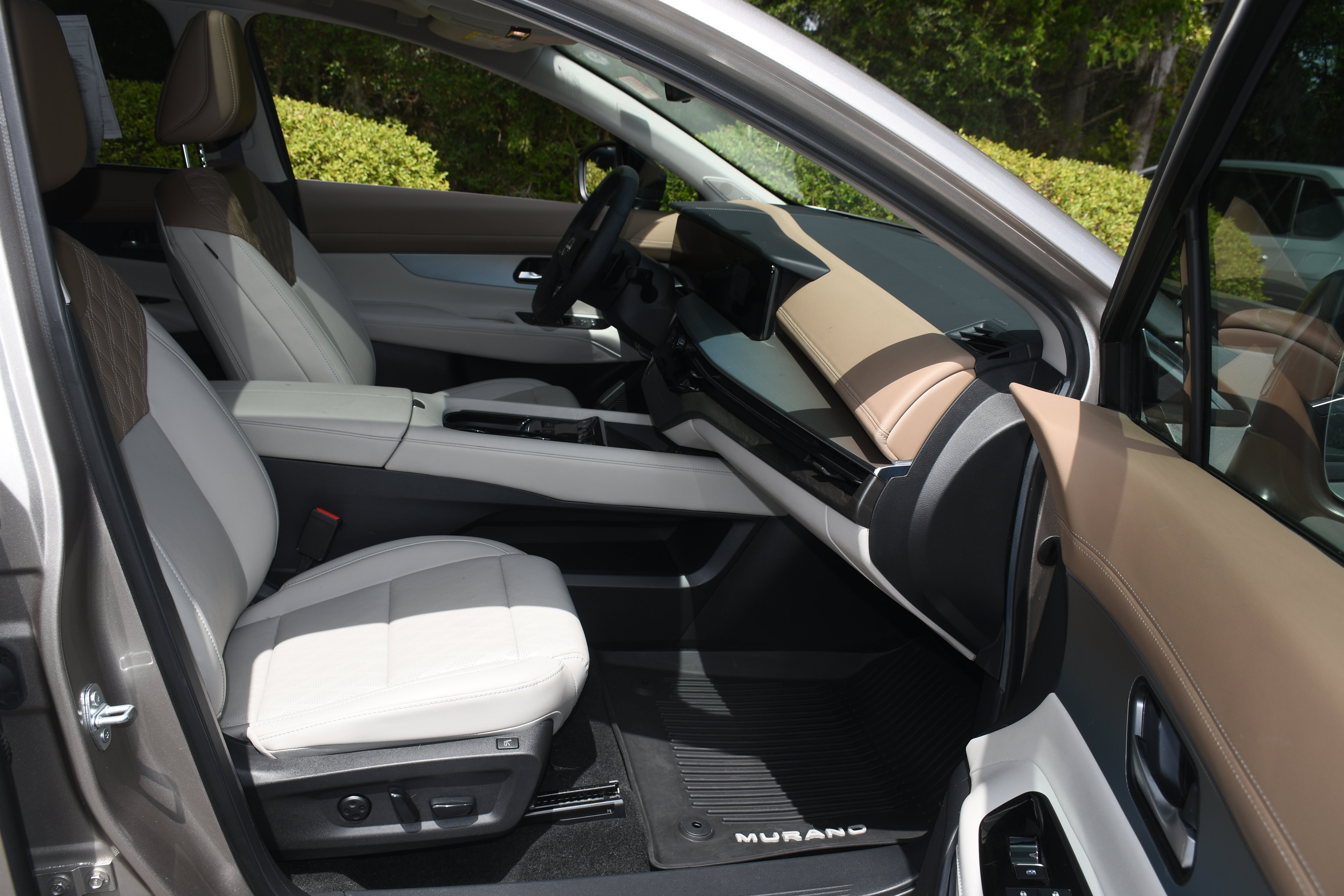 Used 2025 Nissan Murano Platinum w/ Cargo Package AWD/4WD image 24
