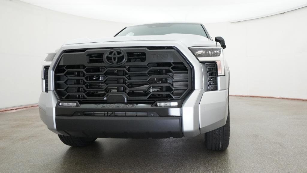 New 2026 Toyota Tundra Limited AWD/4WD image 15