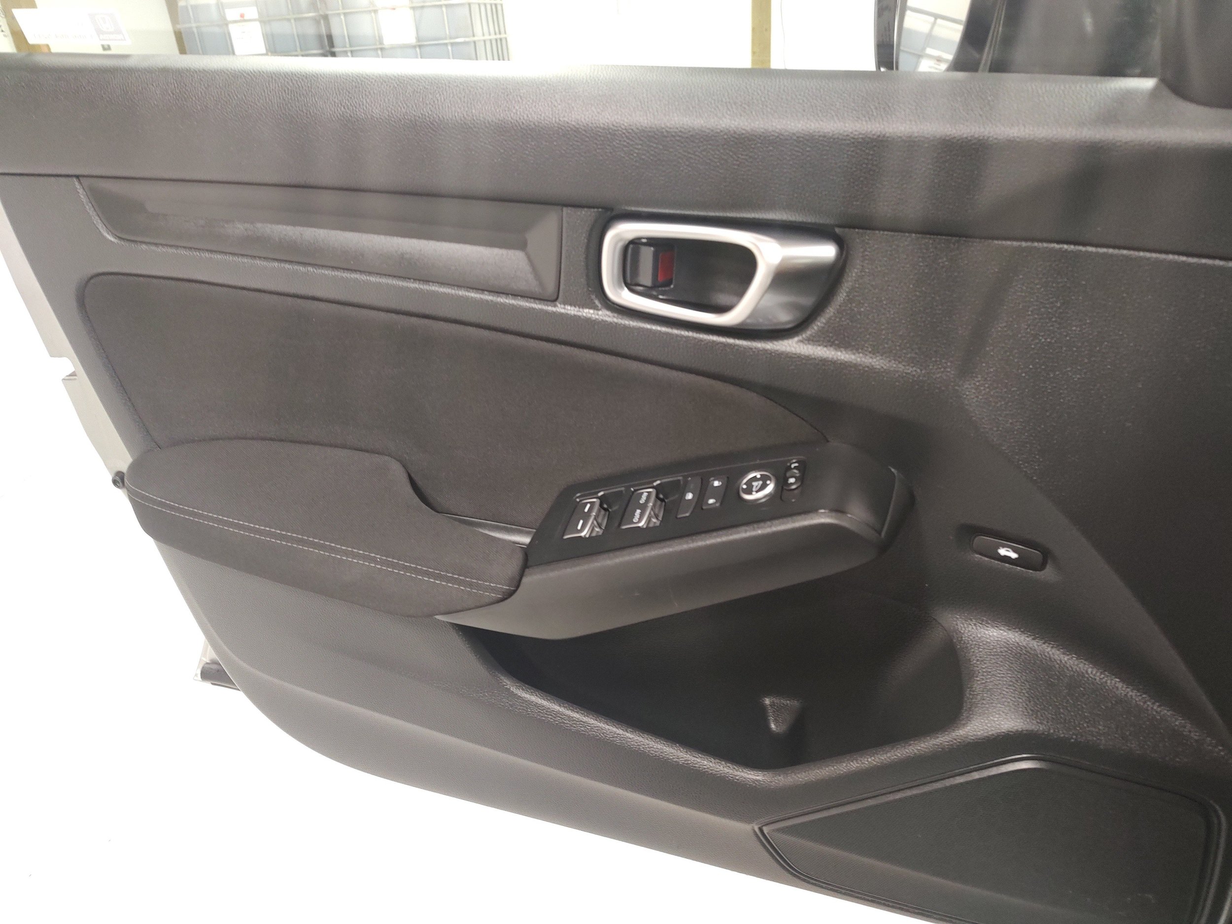 Used 2025 Honda Civic Sport image 9