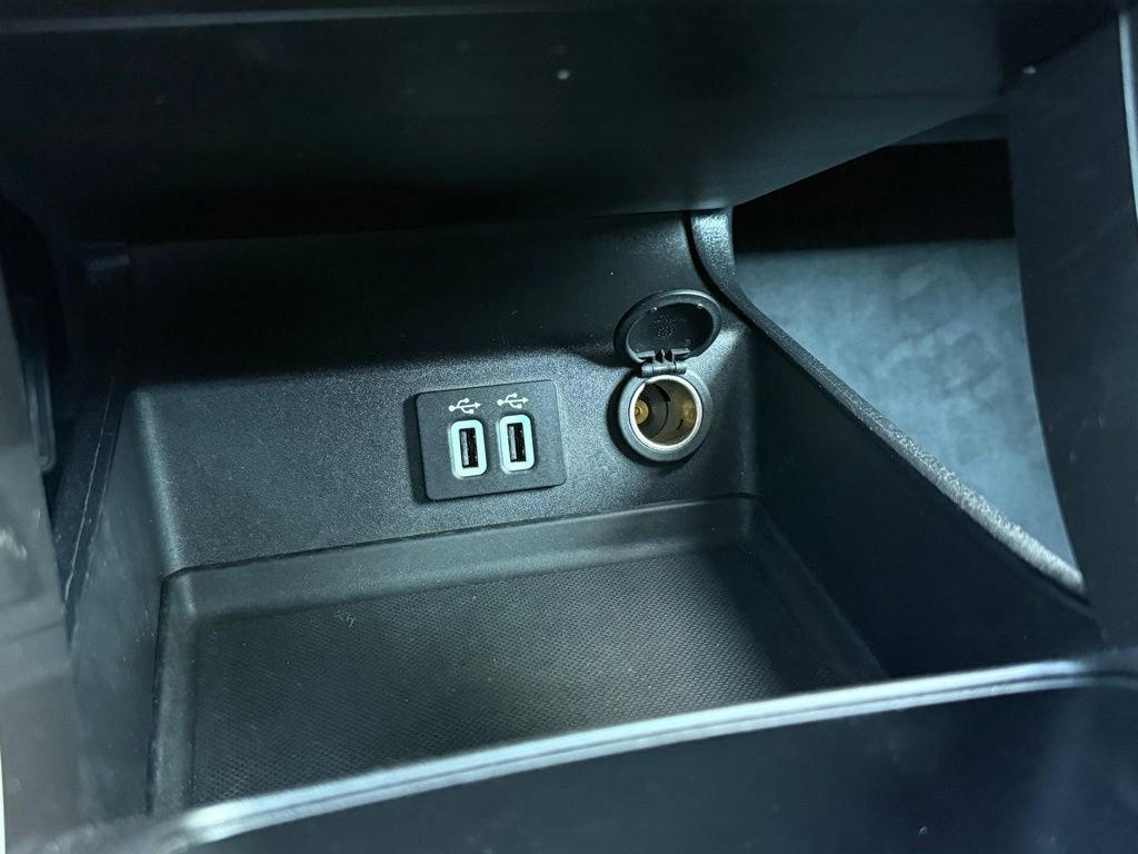 Used 2019 Ford Fusion SEL FWD image 22
