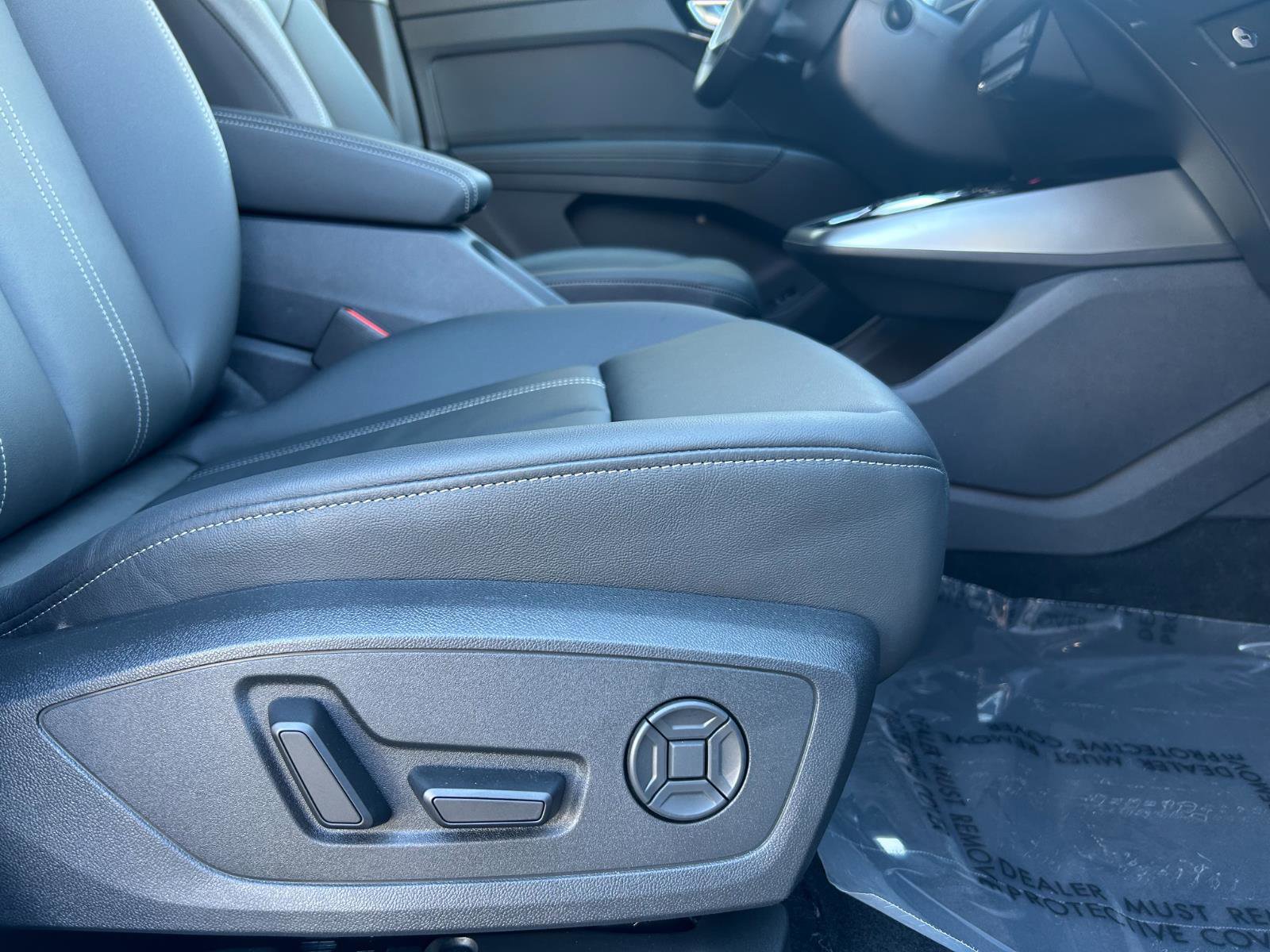 Certified 2025 Audi Q4 e-tron Premium Plus w/ Premium Plus image 27