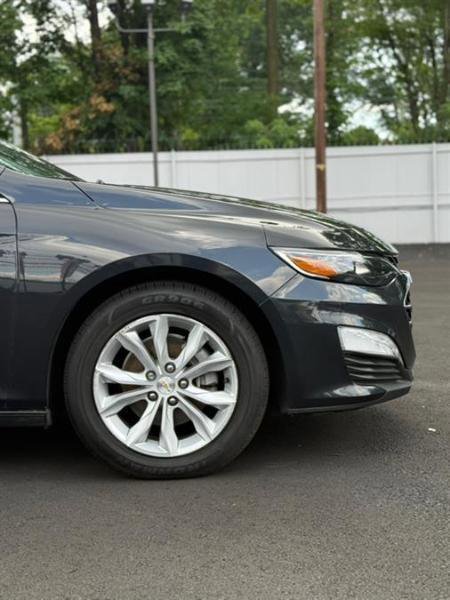 Used 2023 Chevrolet Malibu LT w/ Driver Confidence Package FWD image 5