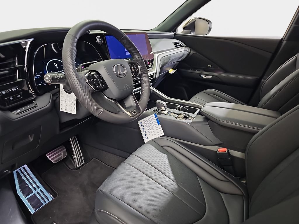 New 2026 Lexus TX 500h AWD image 17