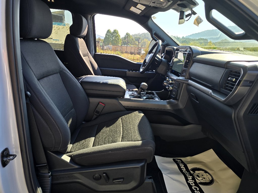 New 2025 Ford F150 XLT w/ Equipment Group 302A MID image 13