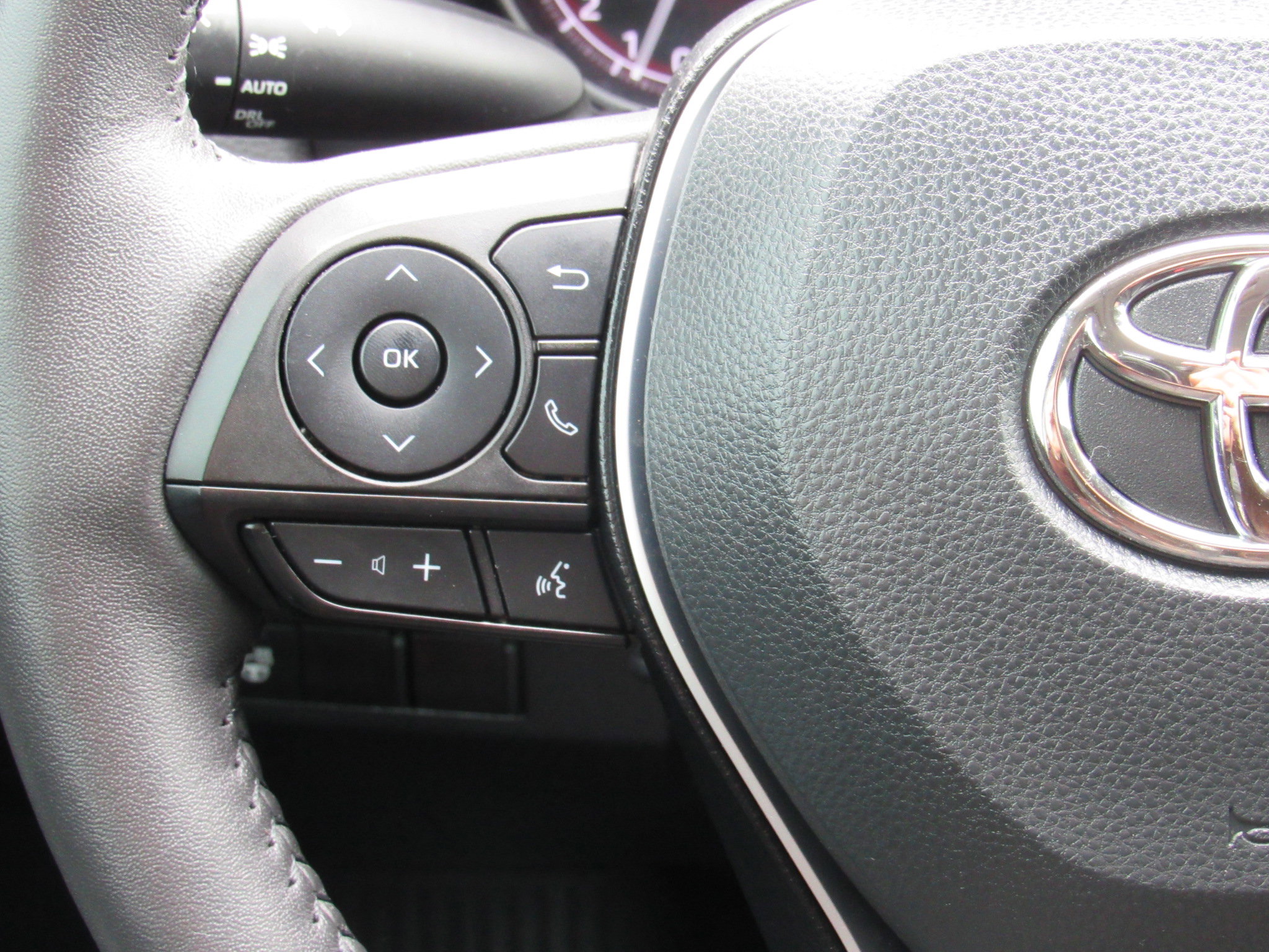 Used 2024 Toyota RAV4 XLE w/ Weather Package image 19