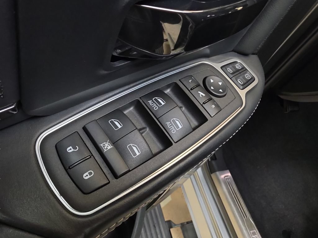 Used 2024 RAM 2500 Limited AWD/4WD image 14