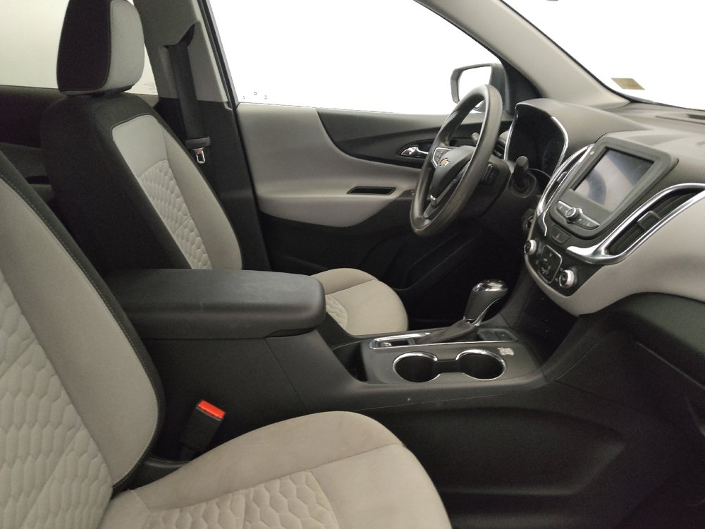 Used 2020 Chevrolet Equinox LS w/ LPO, Cargo Package AWD/4WD image 21