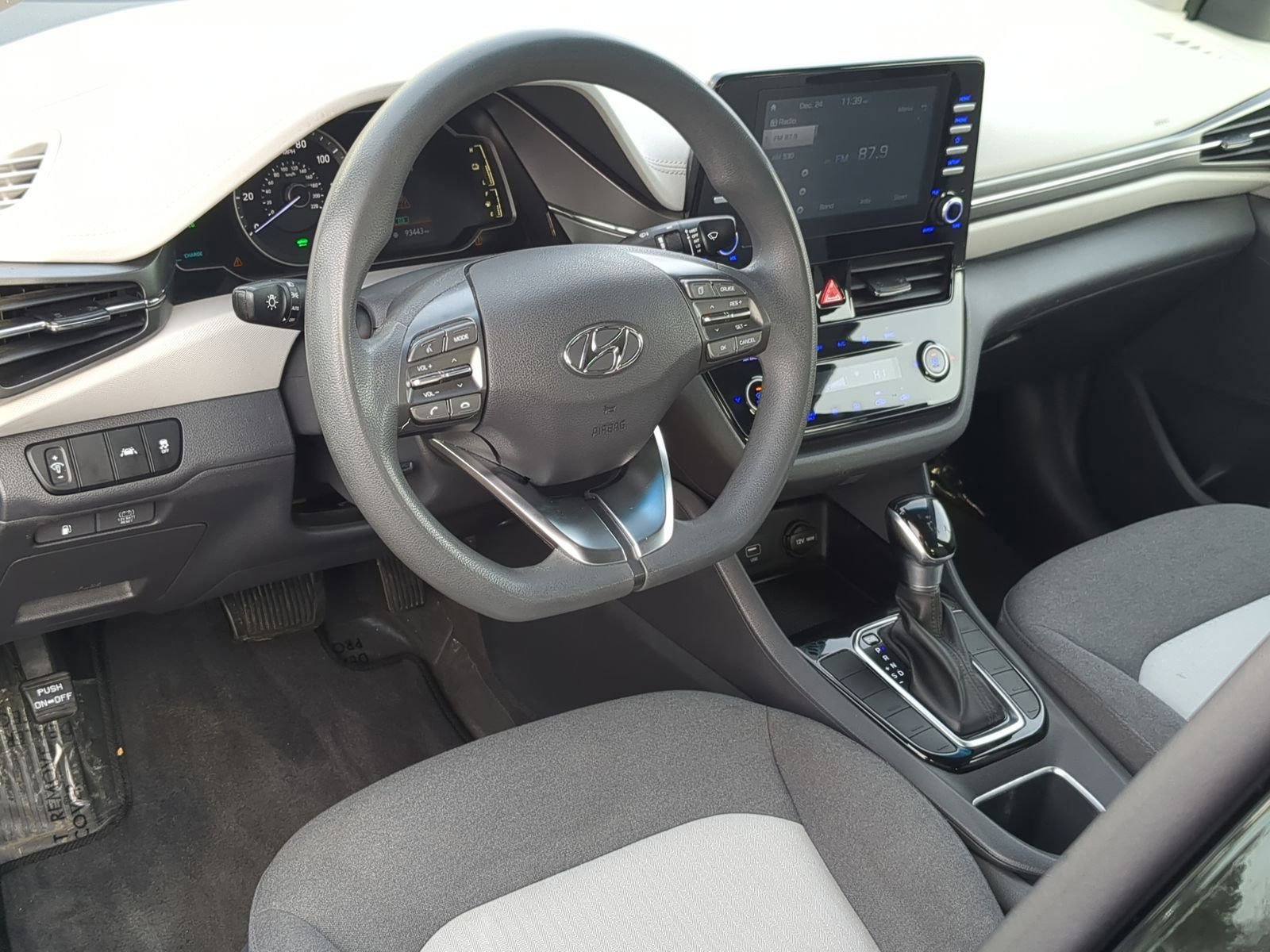 Used 2020 Hyundai Ioniq Blue image 12