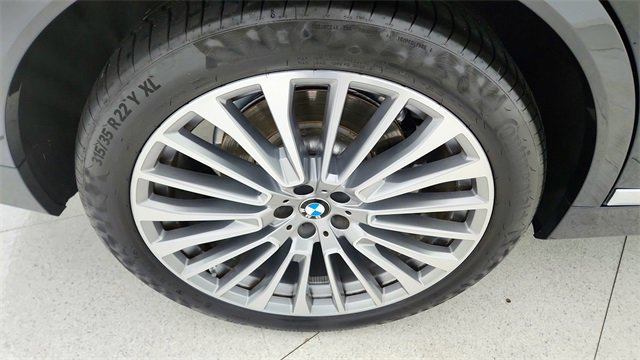 Used 2025 BMW X7 xDrive40i w/ Executive Package image 62