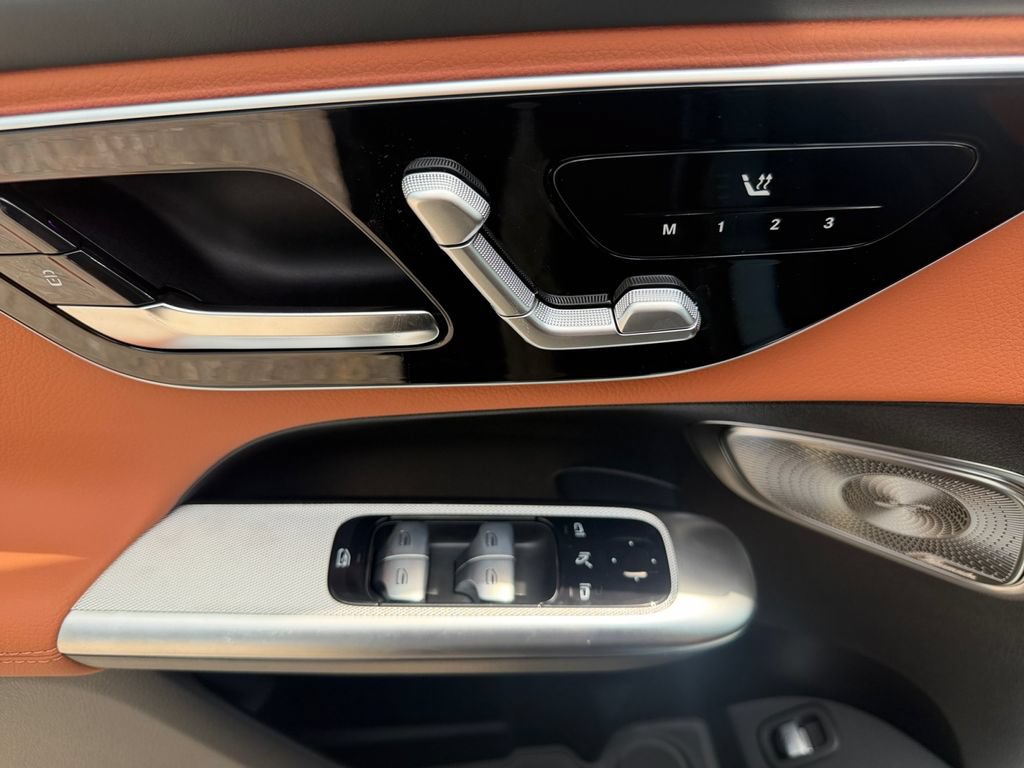New 2026 Mercedes-Benz GLC 300 image 16