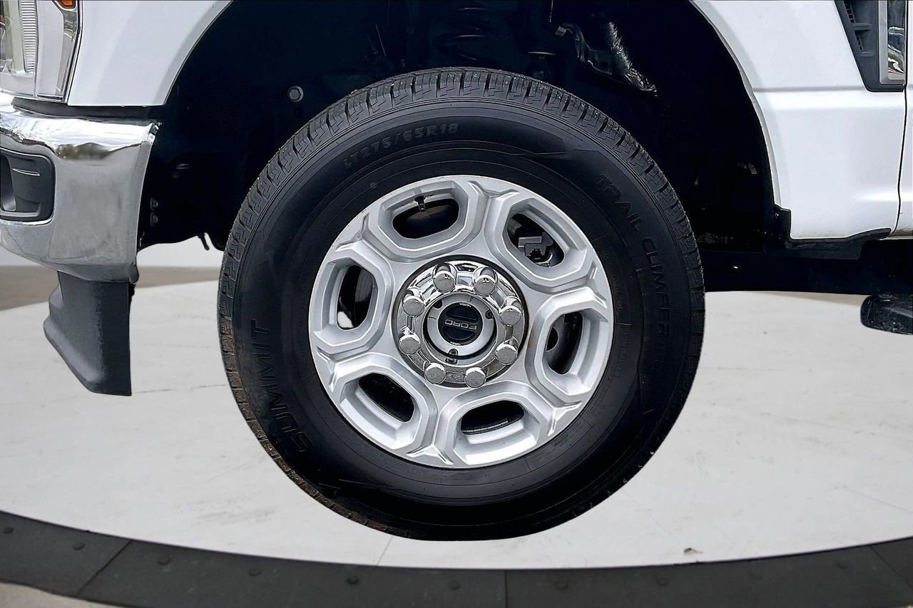 Used 2025 Ford F250 XLT image 31