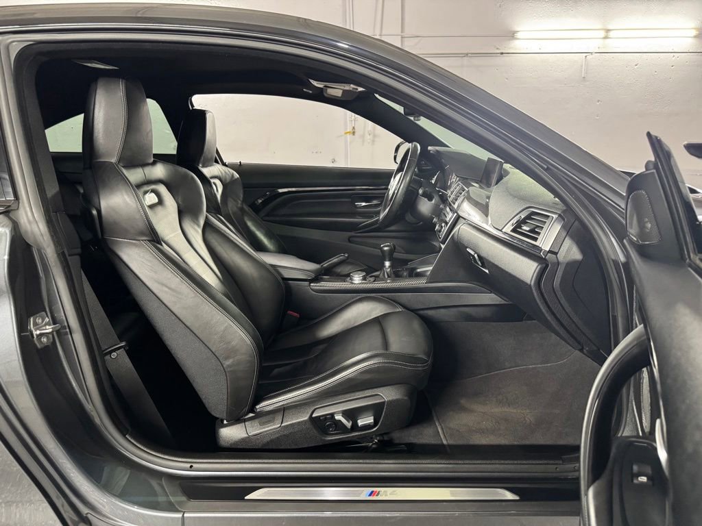 Used 2016 BMW M4 Coupe RWD image 46