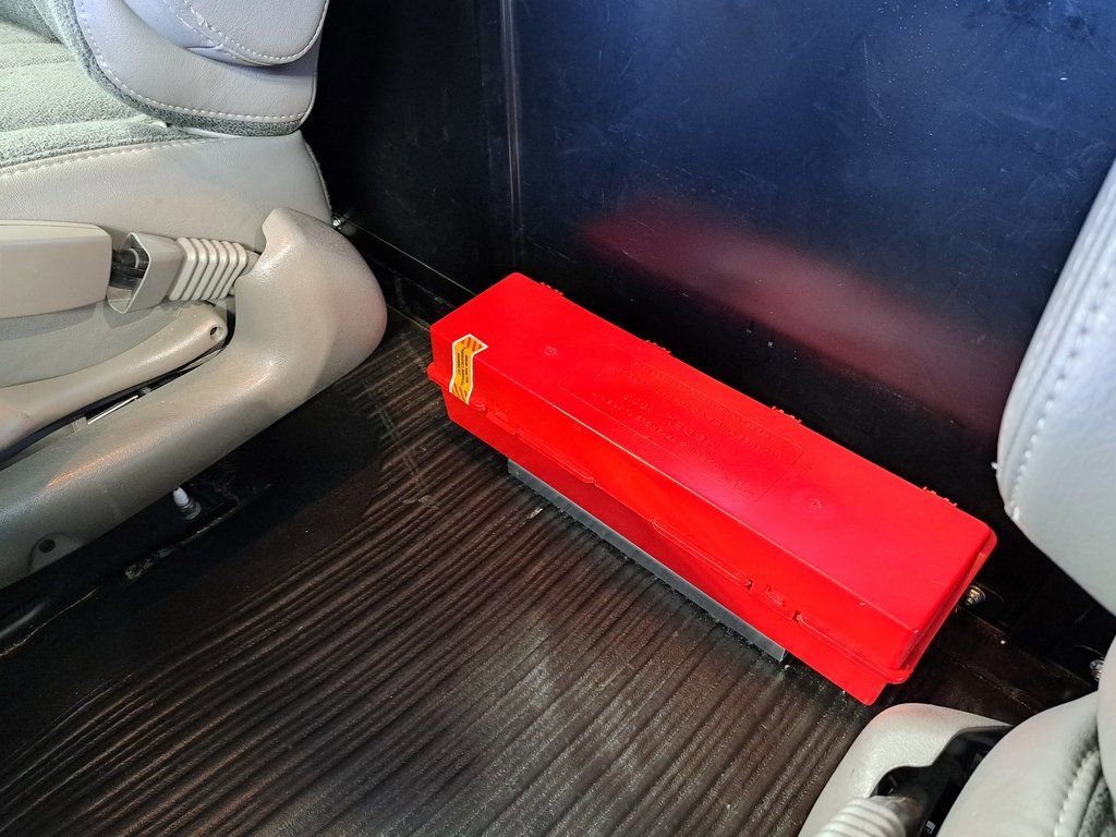 Used 2024 Chevrolet Express 2500 w/ Driver Convenience Package image 21