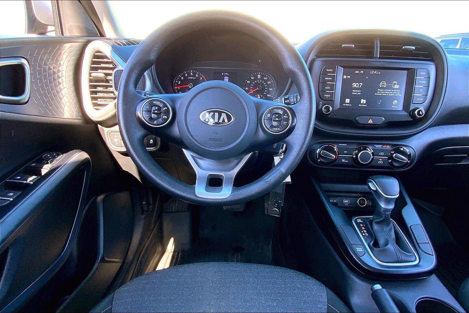 Used 2020 Kia Soul S image 5