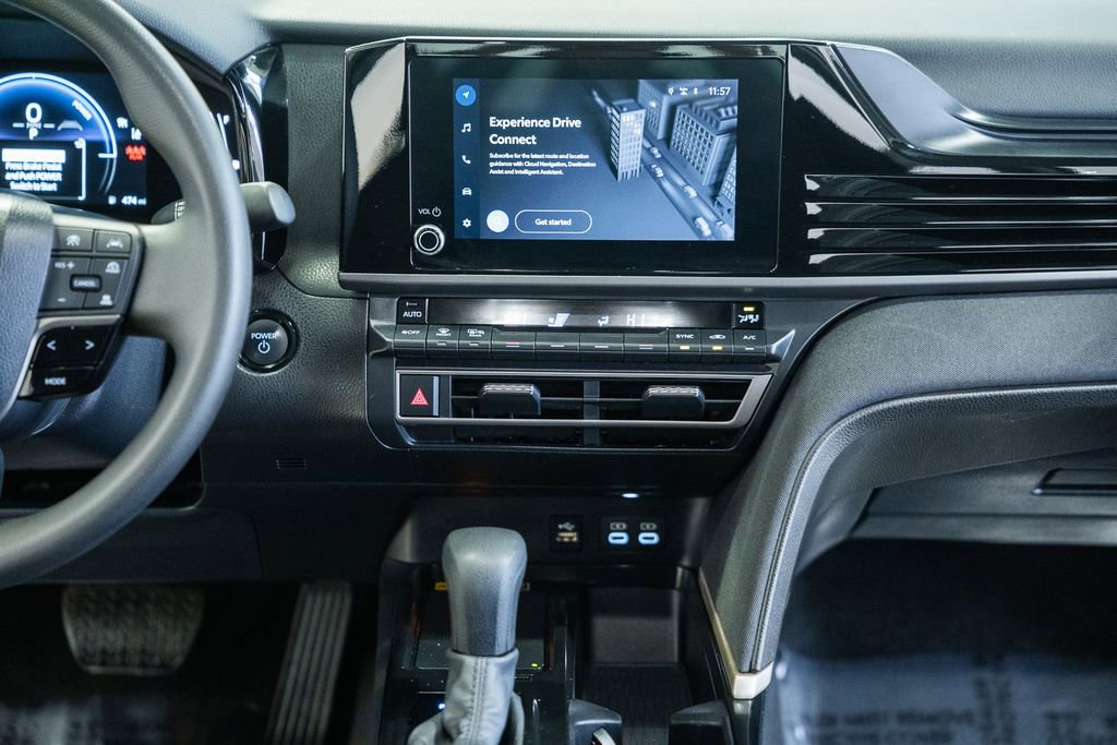 Used 2025 Toyota Camry LE image 18