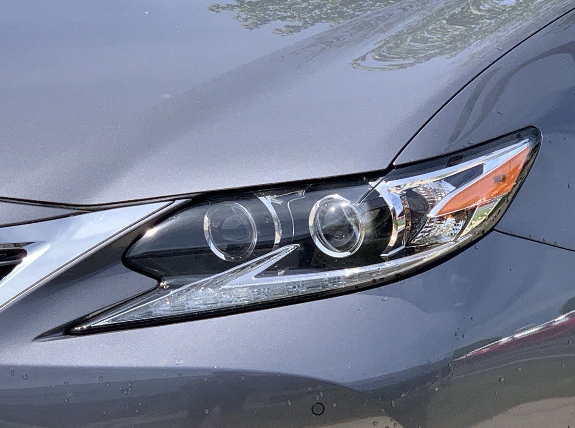 Used 2016 Lexus ES 350 w/ Luxury Package w/Wood Trim image 6