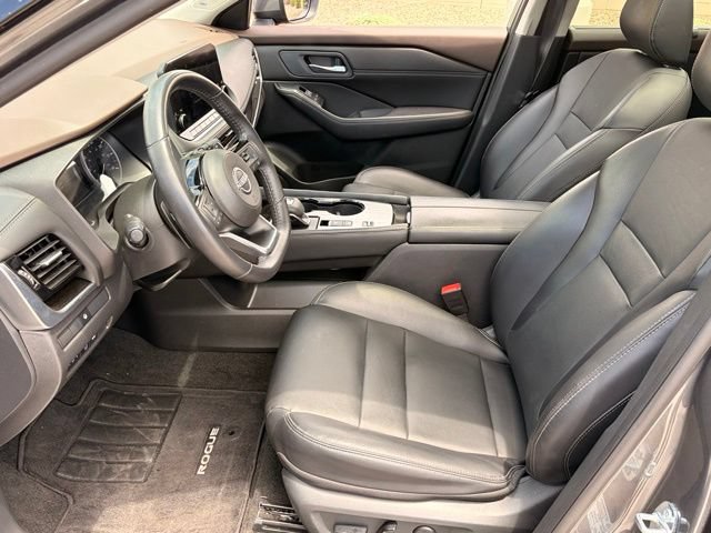 Used 2023 Nissan Rogue SL w/ SL Premium Package FWD image 10