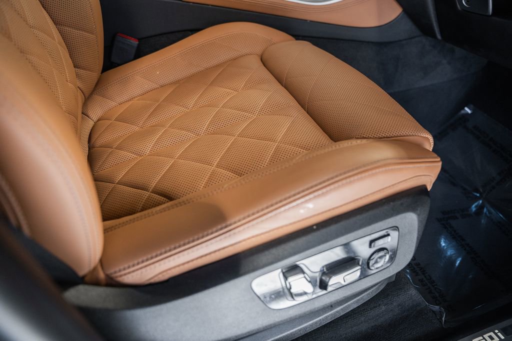 Used 2024 BMW X5 M60i image 41