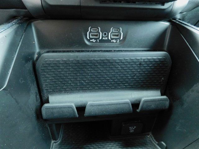 Used 2024 RAM 1500 Laramie image 12