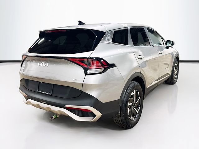 Used 2023 Kia Sportage LX image 7