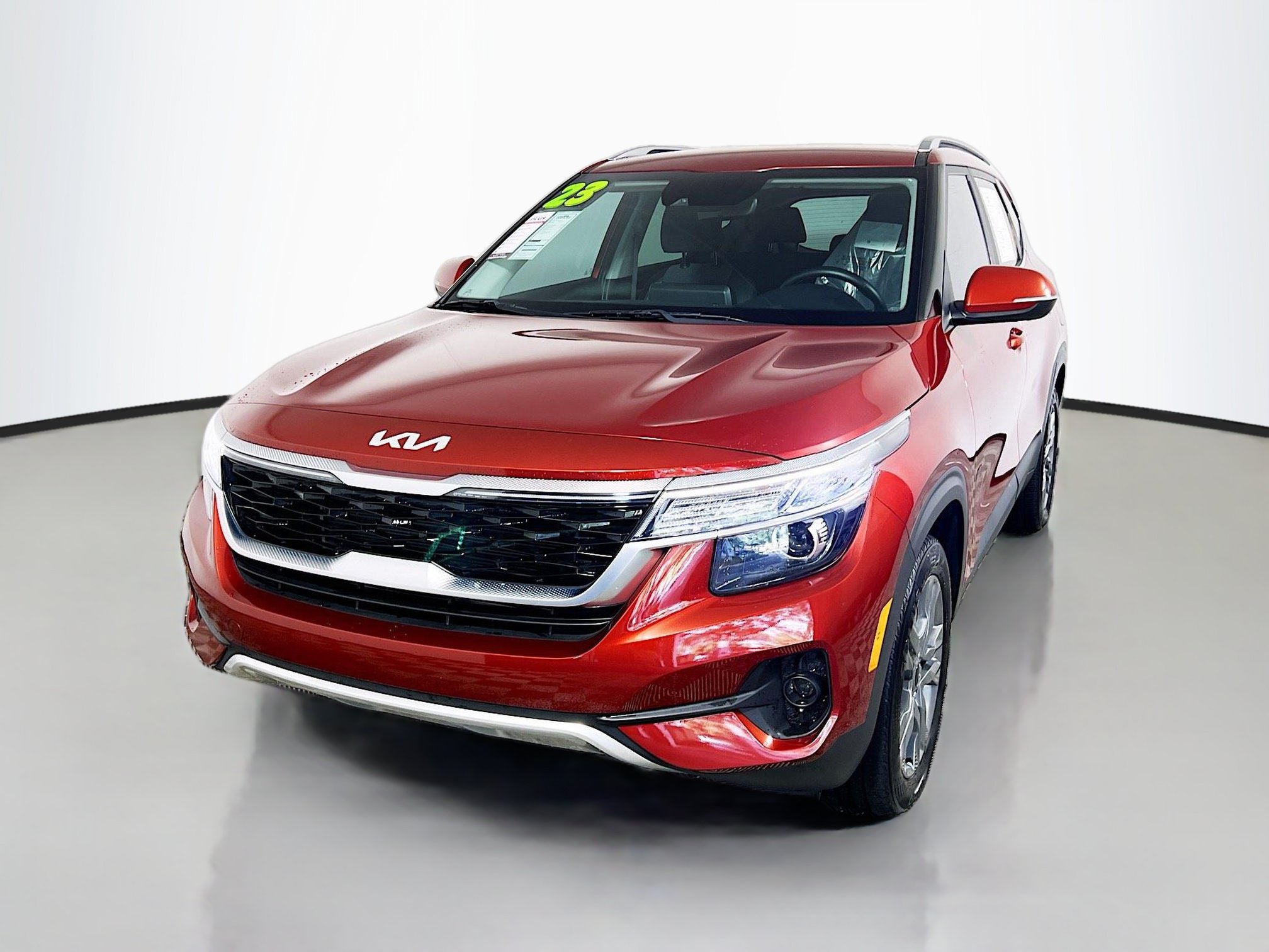 Used 2023 Kia Seltos S w/ Navigation Package FWD image 10