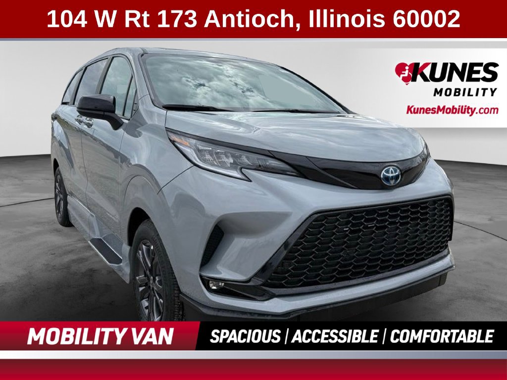 Used 2025 Toyota Sienna XSE w/ XSE Plus Package