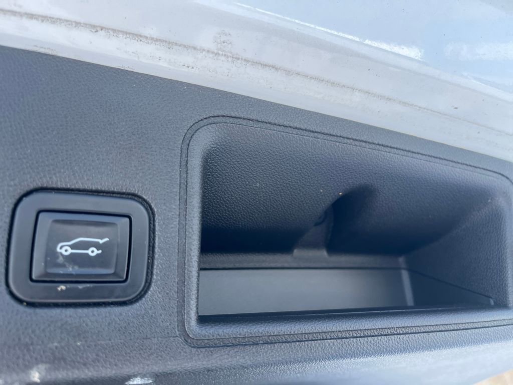 Used 2022 GMC Terrain Denali w/ Denali Premium Package image 25