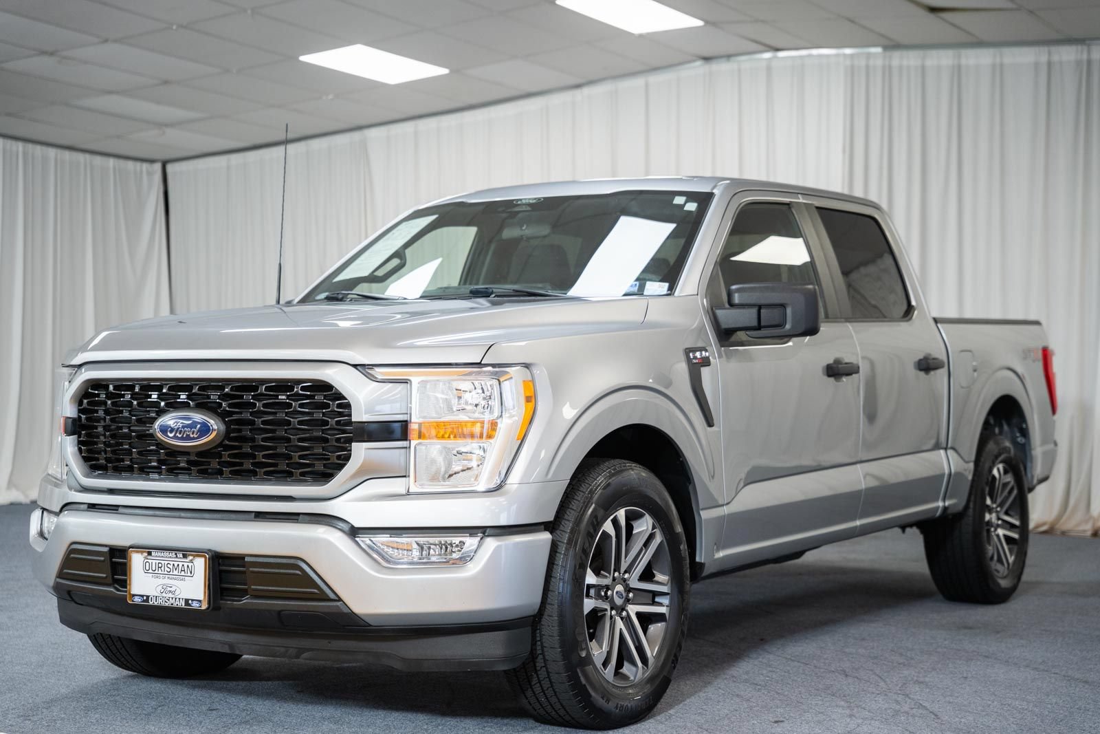 Certified 2022 Ford F150 XL w/ STX Appearance Package RWD image 3