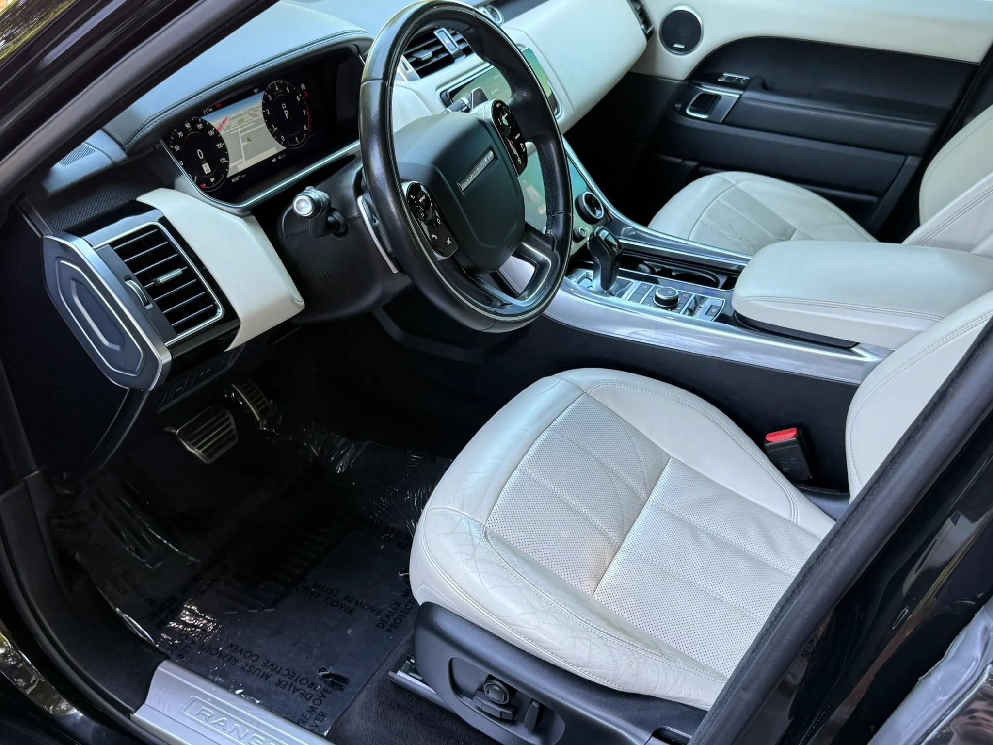 Used 2019 Land Rover Range Rover Sport Supercharged AWD/4WD image 14