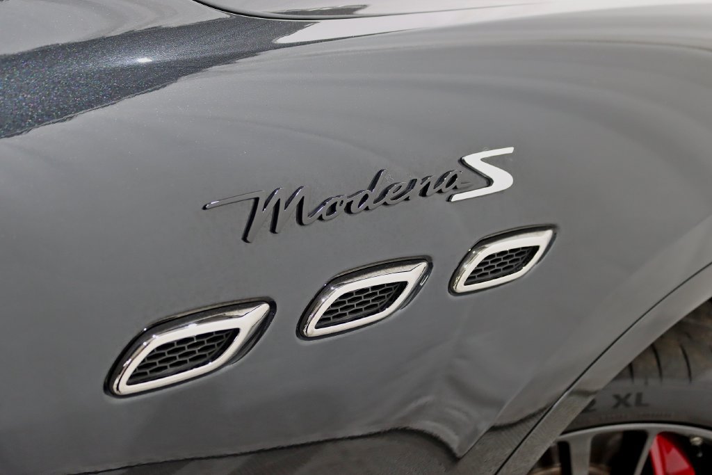 Used 2022 Maserati Levante Modena S AWD/4WD image 13