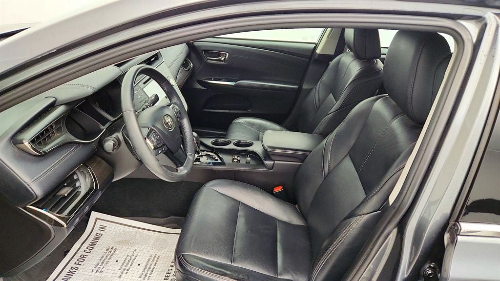Used 2016 Toyota Avalon XLE Plus FWD image 12