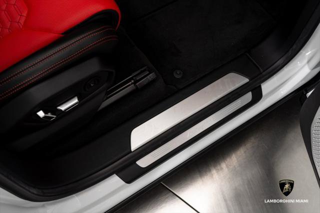 Used 2022 Lamborghini Urus image 40